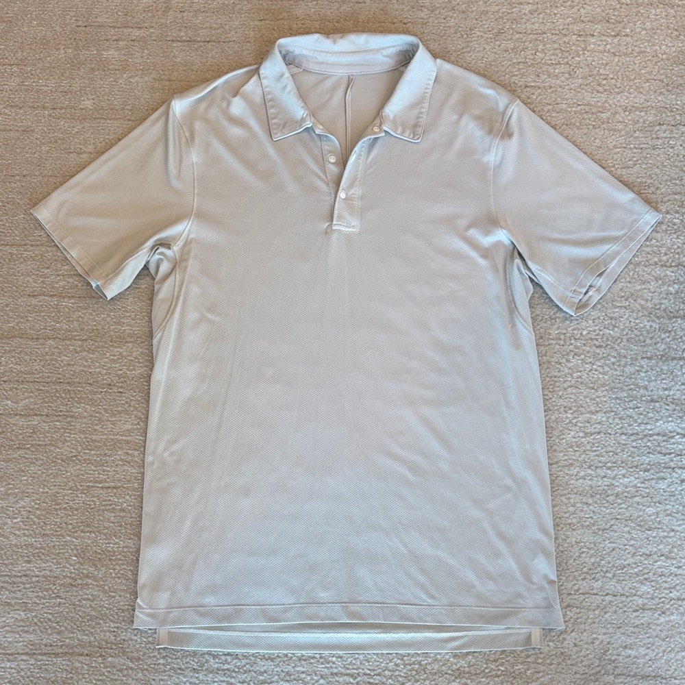 Men’s white Lululemon polo size M great condition!